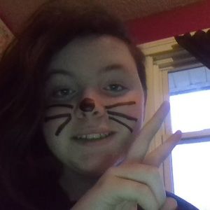 Meet your Posher, Addi